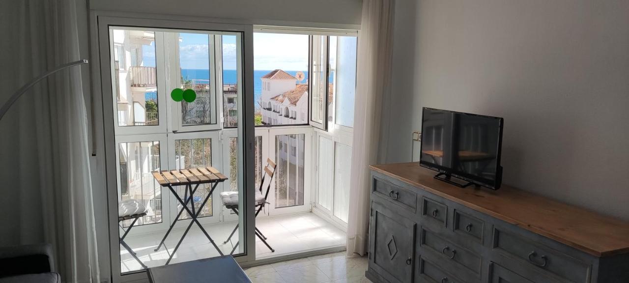 Nerja Gaviota Holidays Piscina Y Playa Luaran gambar