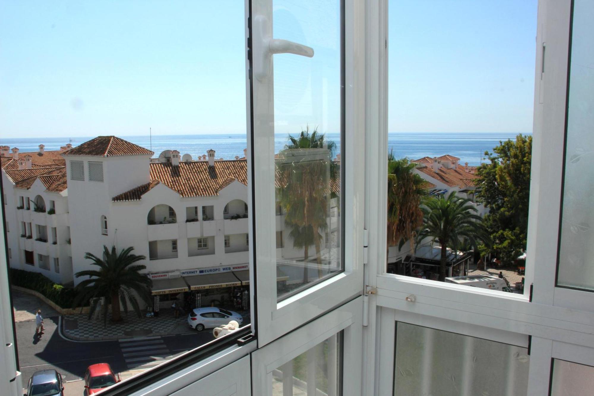 Nerja Gaviota Holidays Piscina Y Playa Luaran gambar