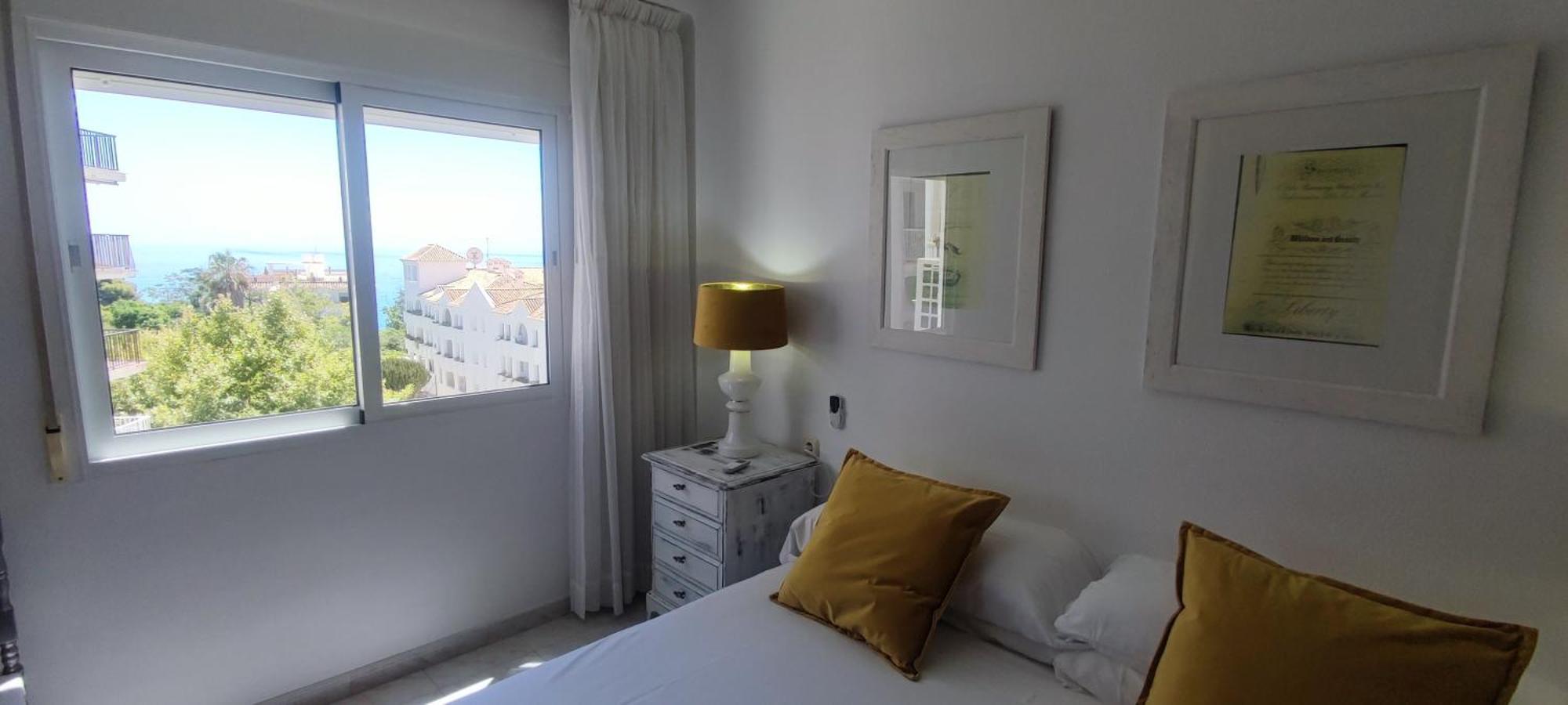 Nerja Gaviota Holidays Piscina Y Playa Luaran gambar